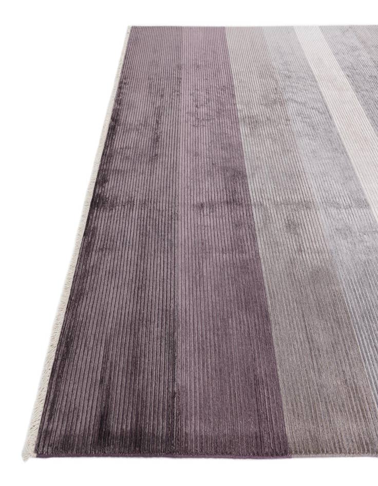 Detail image of 6' 6 x 9' 10 Hand Knotted Darya Wool Rug