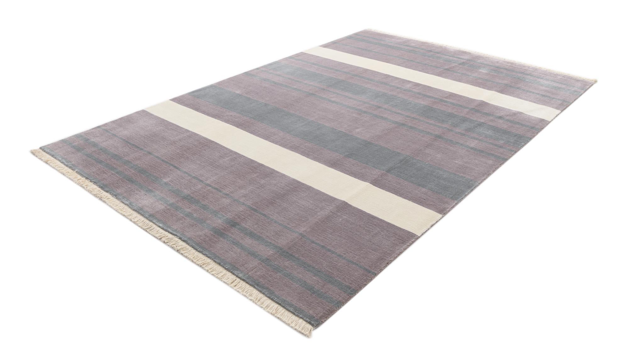 6' 6 x 9' 9 Hand Knotted Darya Wool Rug