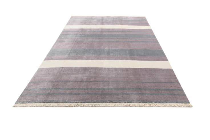 Detail image of 6' 6 x 9' 9 Hand Knotted Darya Wool Rug