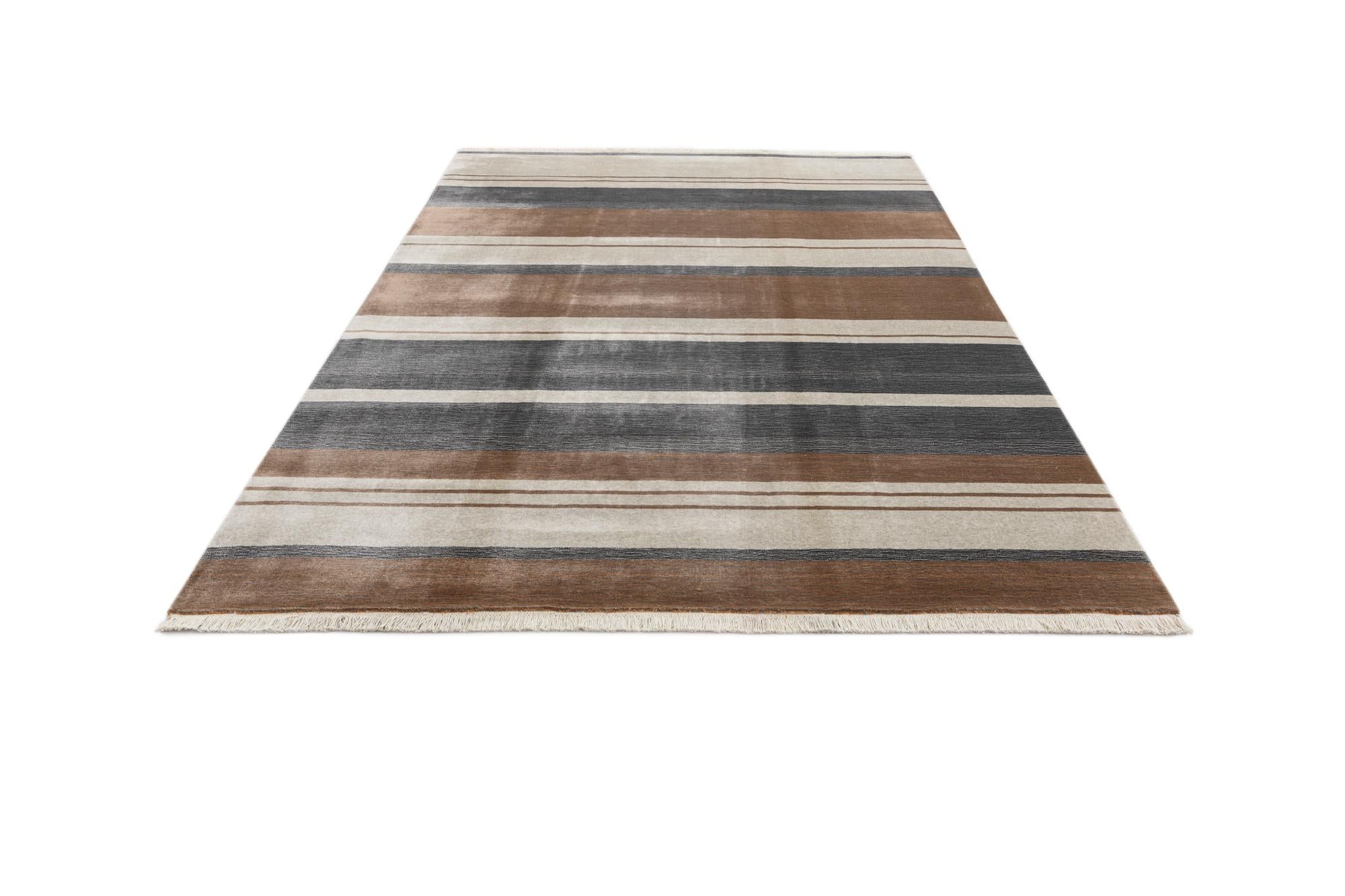 6' 6 x 9' 9 Hand Knotted Darya Wool Rug