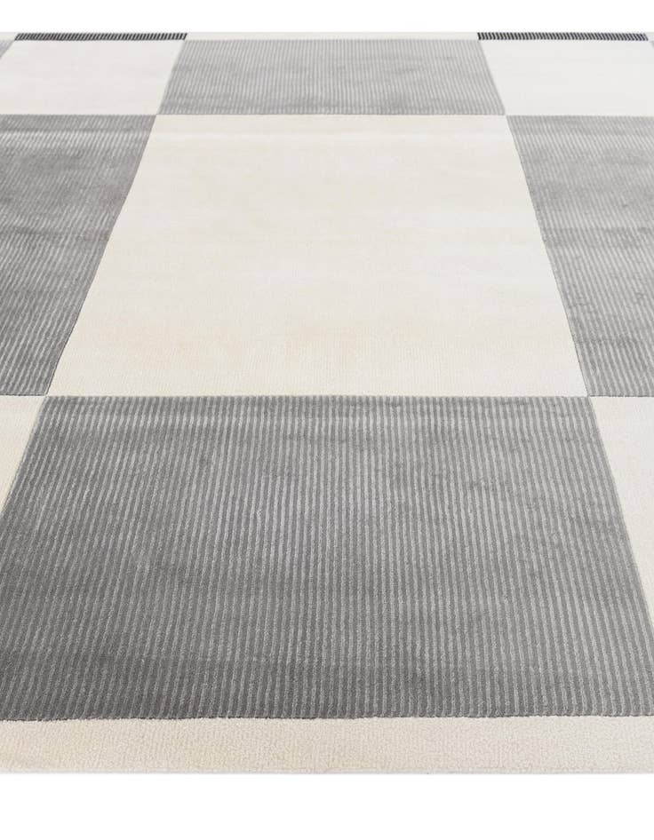 Detail image of 6' 10 x 9' 5  Hand Knotted Darya Wool Rug