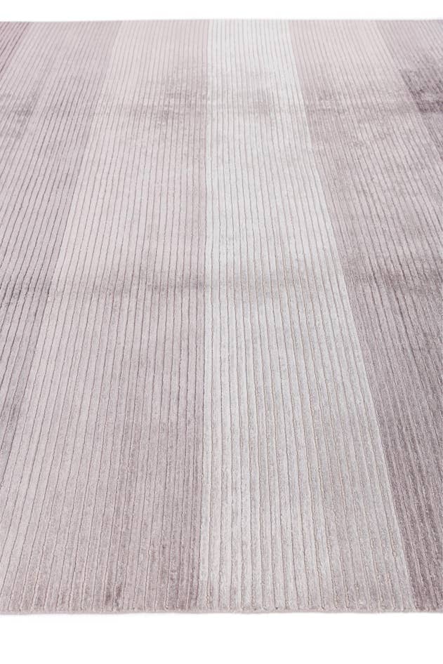 Detail image of 6' 6 x 10' 1 Hand Knotted Darya Wool Rug