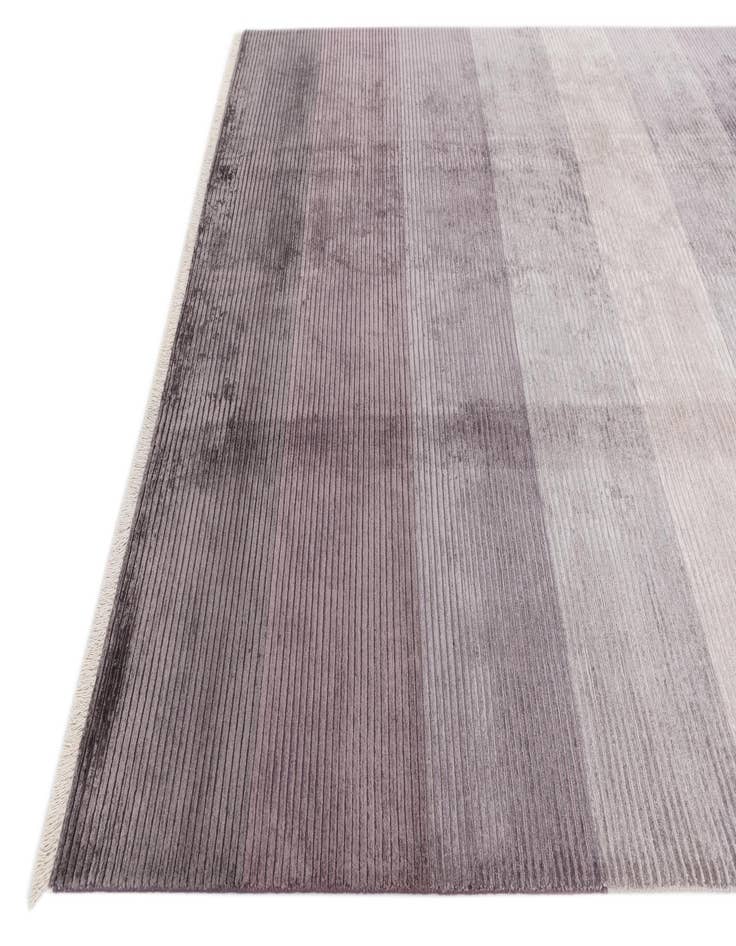 Detail image of 6' 7 x 9' 10 Hand Knotted Darya Wool Rug