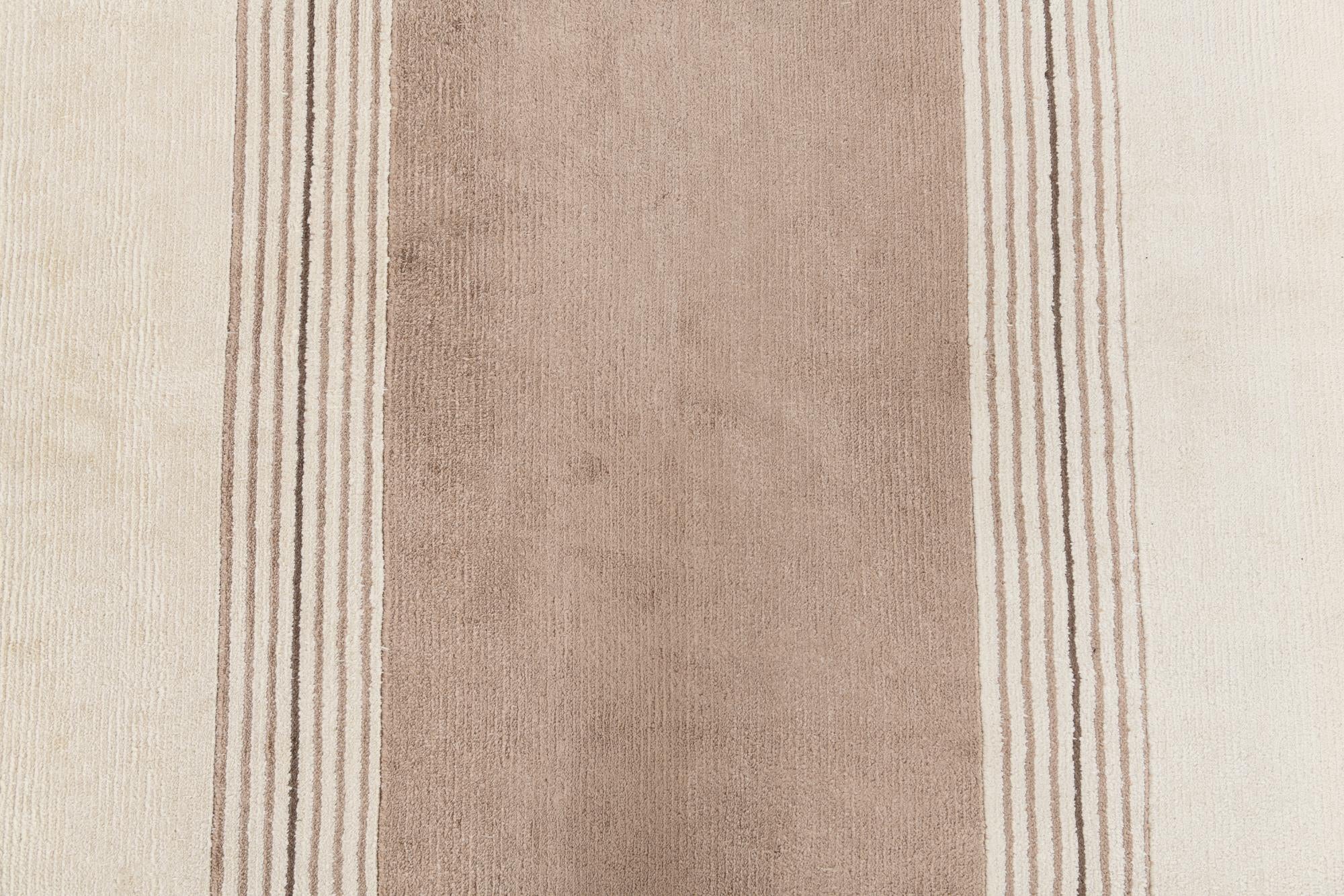 6' 9 x 9' 5 Hand Knotted Darya Wool Rug