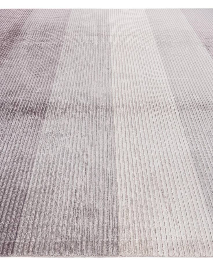 Detail image of 6' 7 x 9' 8  Hand Knotted Darya Wool Rug