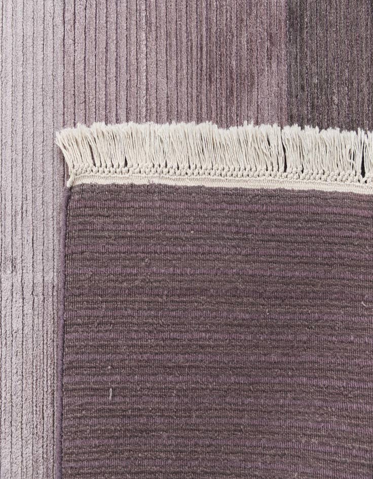 Detail image of 6' 7 x 9' 8  Hand Knotted Darya Wool Rug