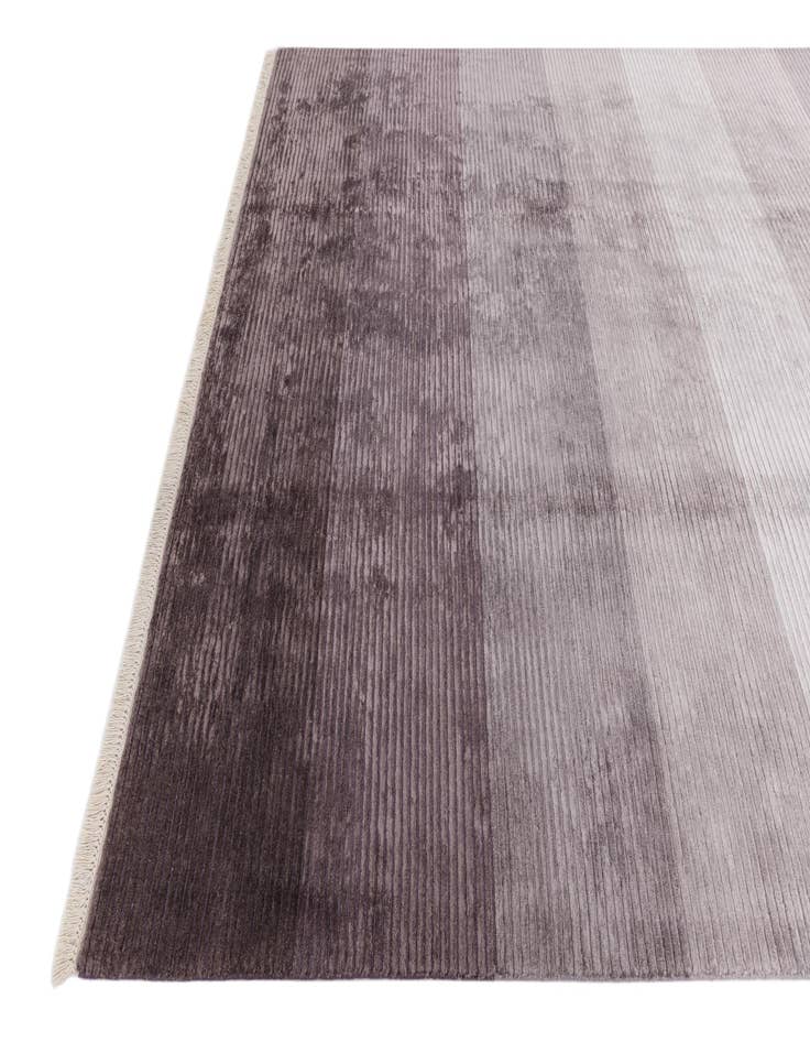Detail image of 6' 8 x 10' Hand Knotted Darya Wool Rug