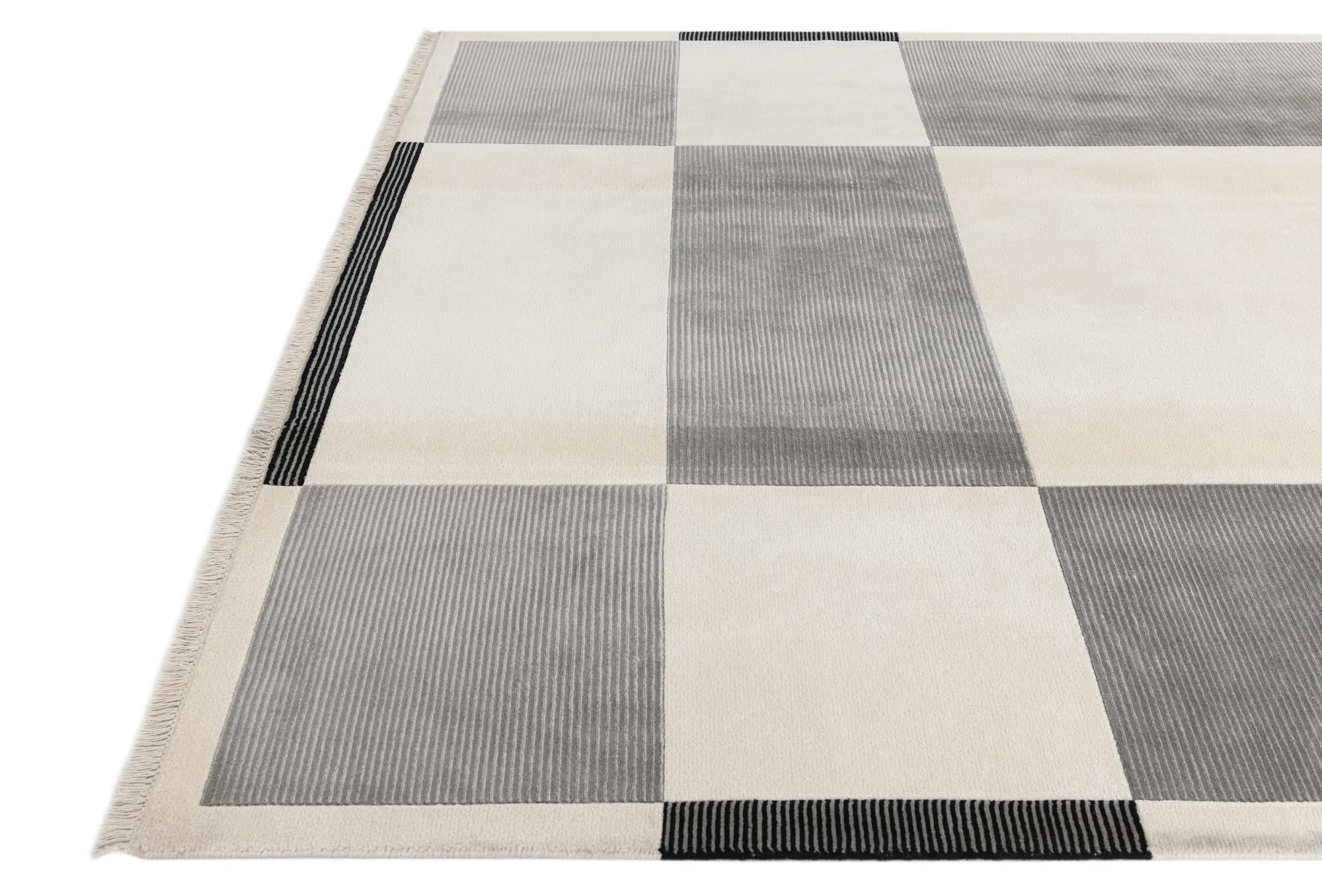 6' 7 x 10' Hand Knotted Darya Wool Rug
