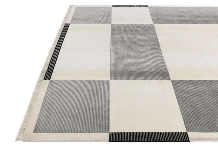 6' 7 x 10' Hand Knotted Darya Wool Rug