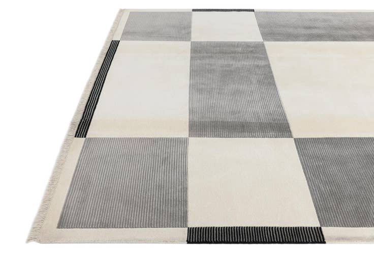 Detail image of 6' 7 x 10' Hand Knotted Darya Wool Rug