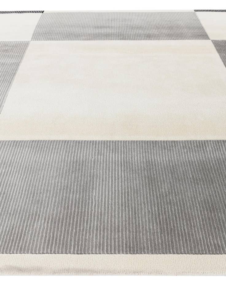 Detail image of 6' 7 x 10'  Hand Knotted Darya Wool Rug