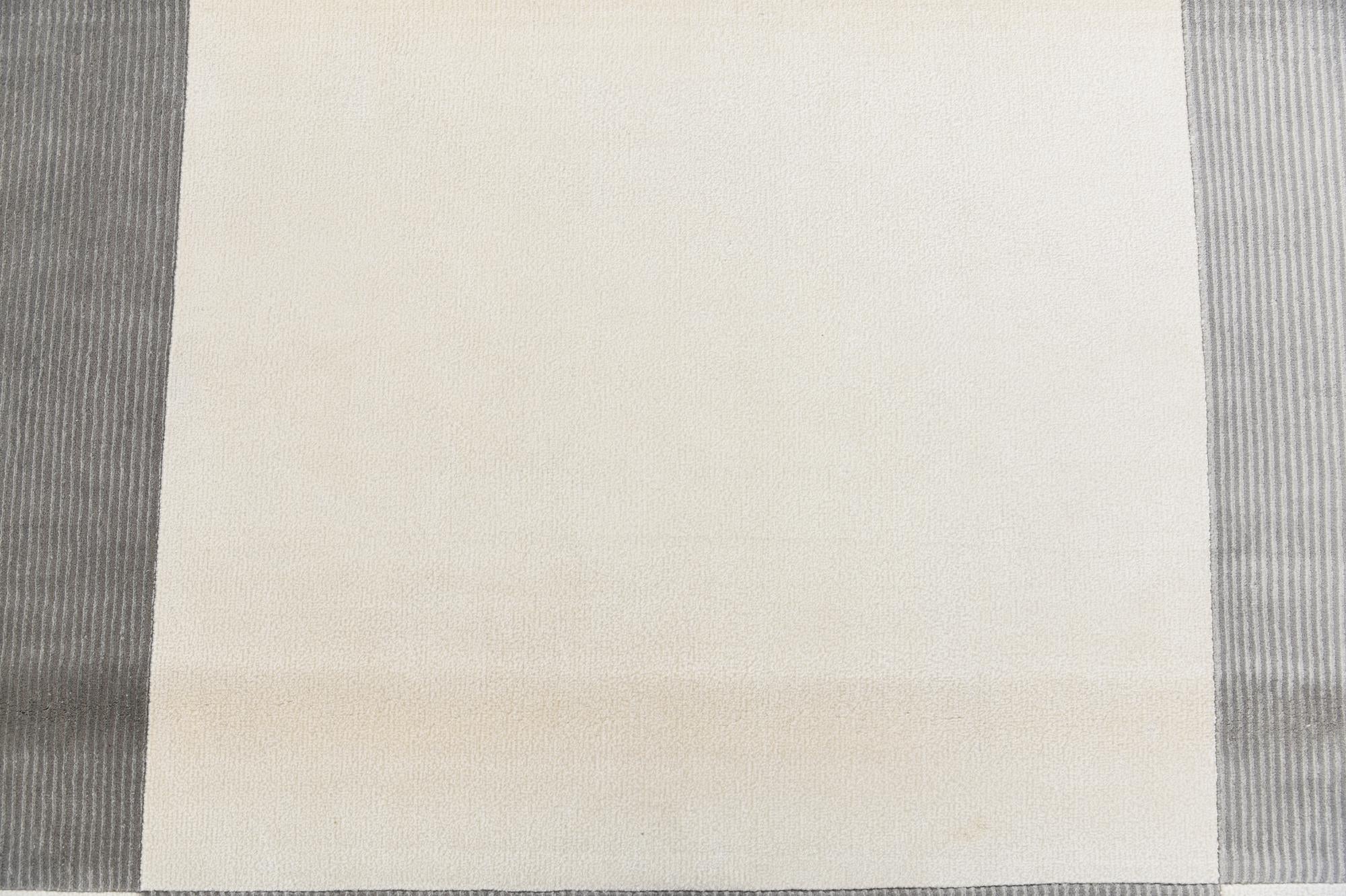 6' 7 x 10' Hand Knotted Darya Wool Rug