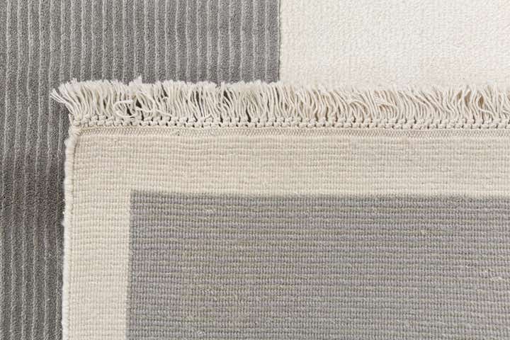 6' 7 x 10' Hand Knotted Darya Wool Rug