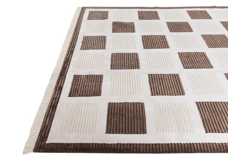 Detail image of 6' 7 x 10' Hand Knotted Darya Wool Rug