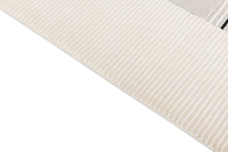 Detail image of 6' 10 x 9' 9 Hand Knotted Darya Wool Rug