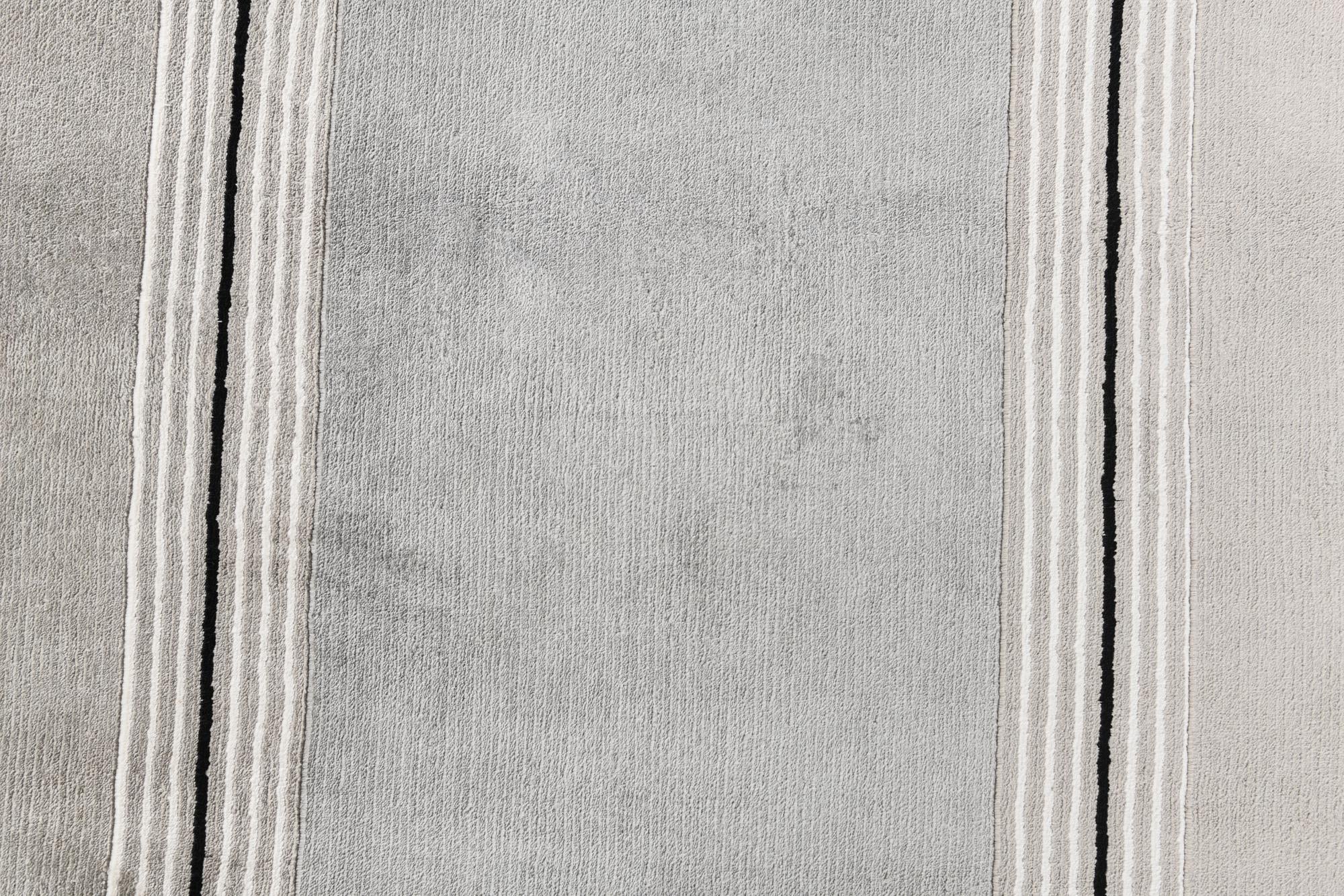 6' 10 x 9' 9 Hand Knotted Darya Wool Rug