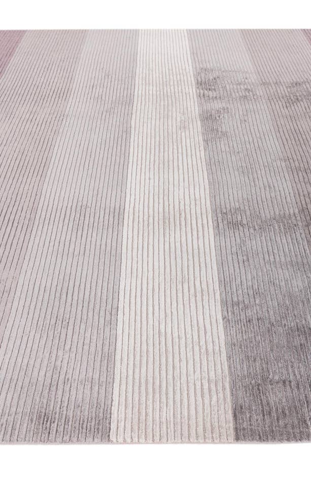 Detail image of 6' 7 x 10' Hand Knotted Darya Wool Rug