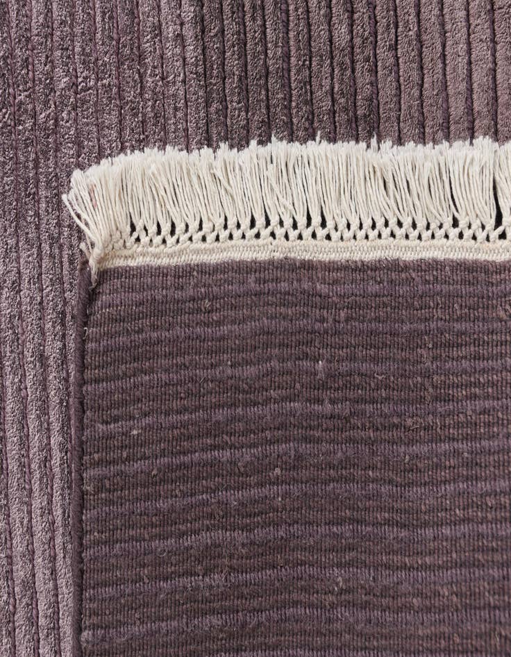 Detail image of 6' 7 x 10'  Hand Knotted Darya Wool Rug