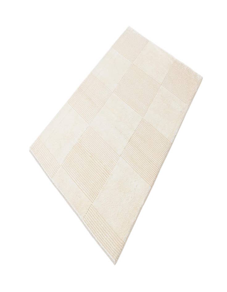 Detail image of 2' 11 x 4' 7 Hand Knotted Darya Wool Rug