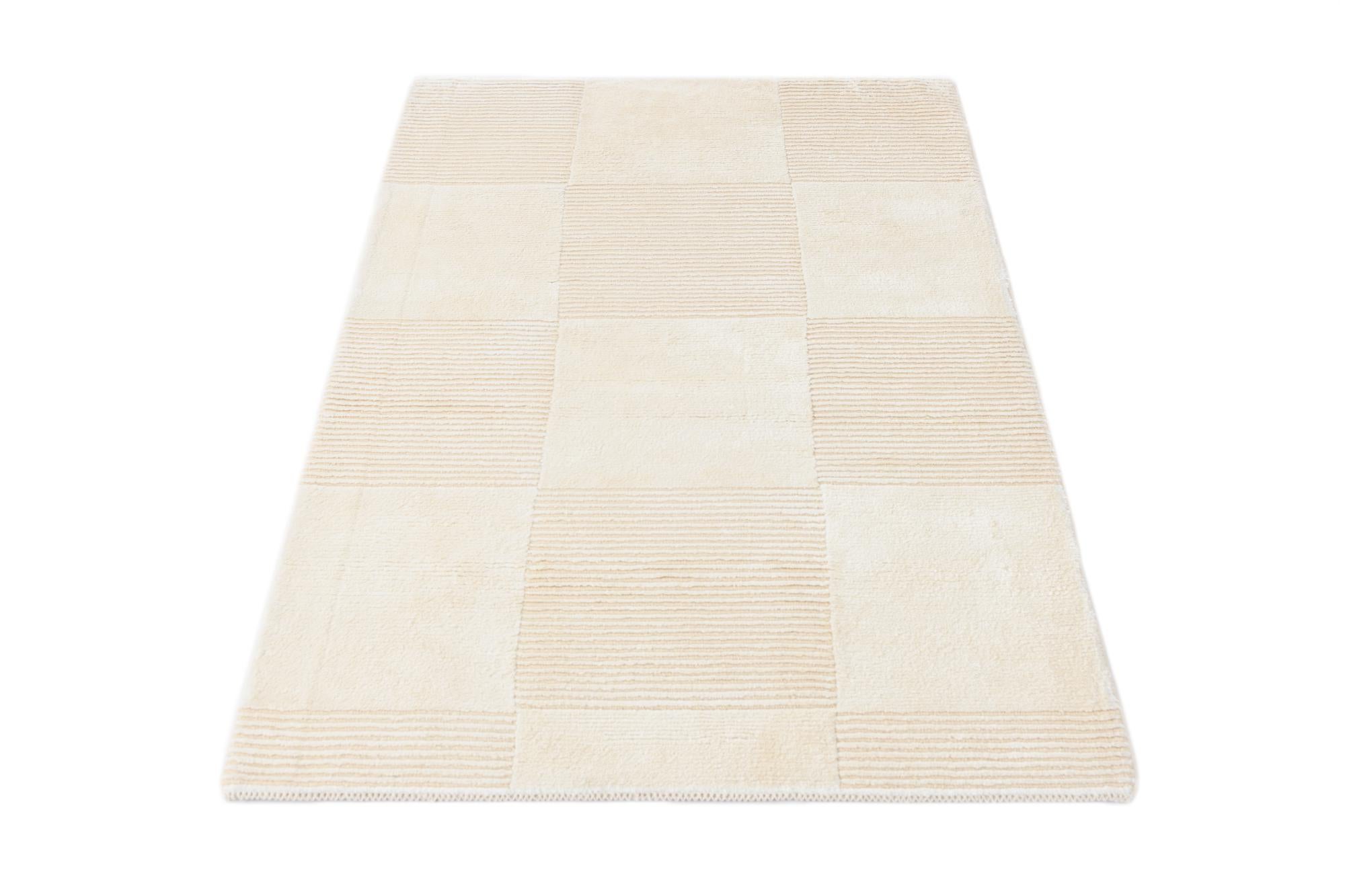 2' 11 x 4' 7 Hand Knotted Darya Wool Rug