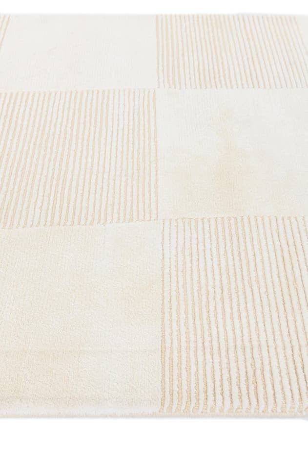 Detail image of 2' 11 x 4' 7 Hand Knotted Darya Wool Rug
