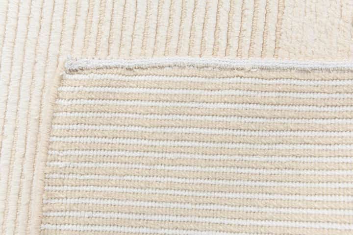 2' 11 x 4' 7 Hand Knotted Darya Wool Rug