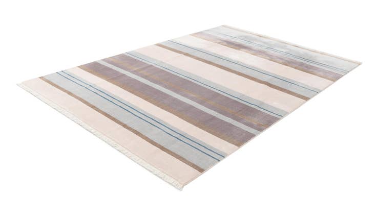 Detail image of 6' 6 x 9' 8 Hand Knotted Darya Wool Rug