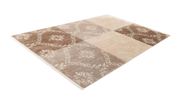 Detail image of 6' 7 x 9' 10 Hand Knotted Darya Wool Rug