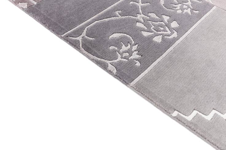 Detail image of 4' 8 x 6' 4 Hand Knotted Darya Wool Rug