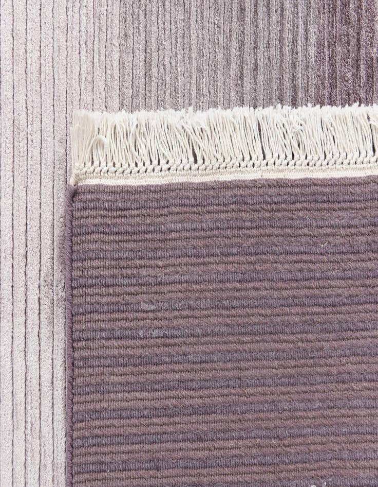 Detail image of 5' x 6' 9  Hand Knotted Darya Wool Rug