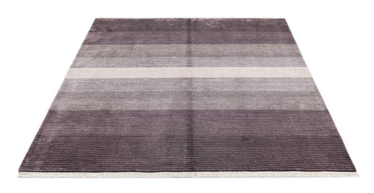 Detail image of 4' 11 x 6' 7 Hand Knotted Darya Wool Rug