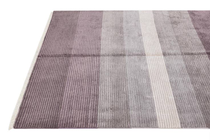 Detail image of 4' 11 x 6' 7 Hand Knotted Darya Wool Rug