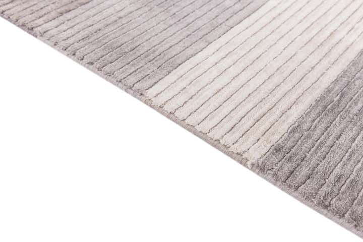4' 11 x 6' 7 Hand Knotted Darya Wool Rug