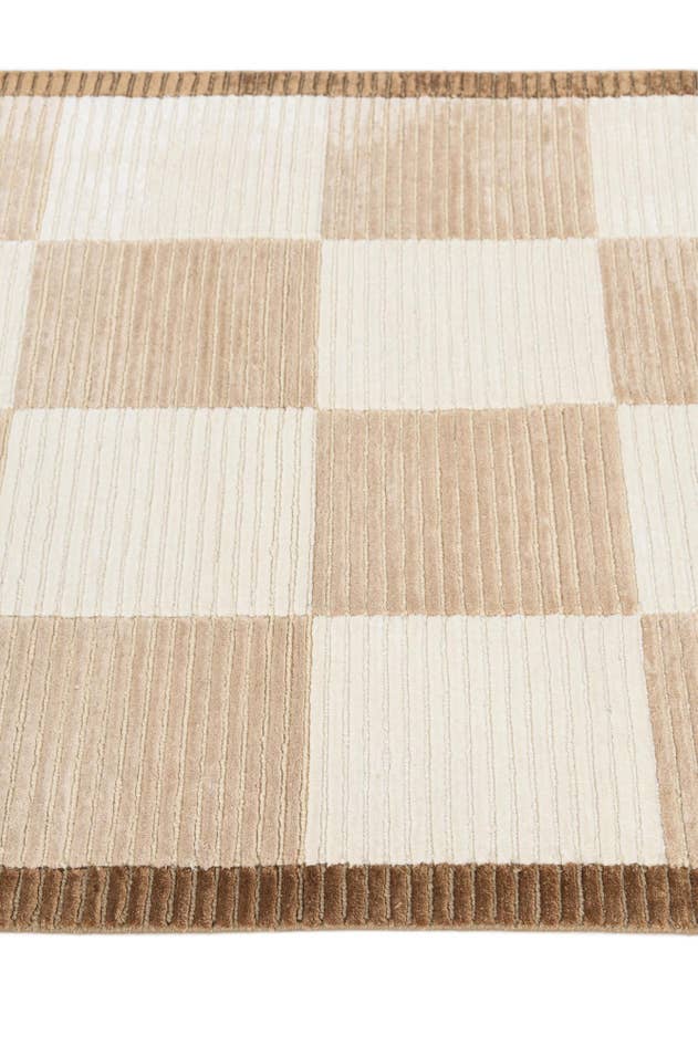 Detail image of 2' 7 x 5' Hand Knotted Darya Wool Rug