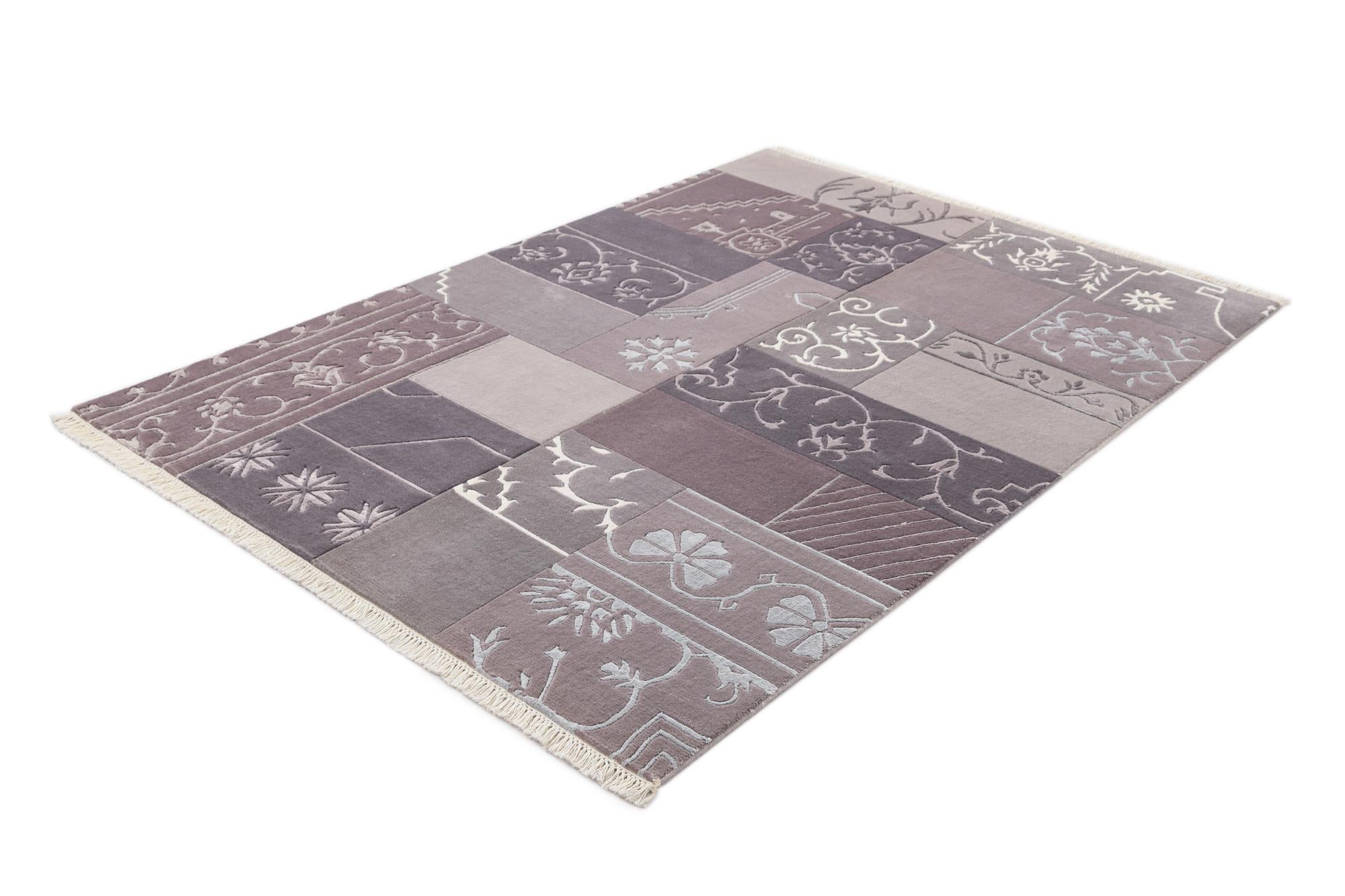 4' 7 x 6' 9 Hand Knotted Darya Wool Rug