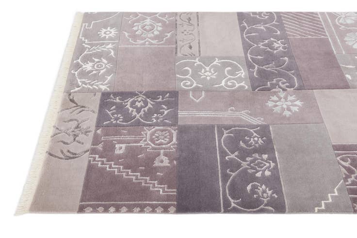 Detail image of 4' 7 x 6' 7 Hand Knotted Darya Wool Rug