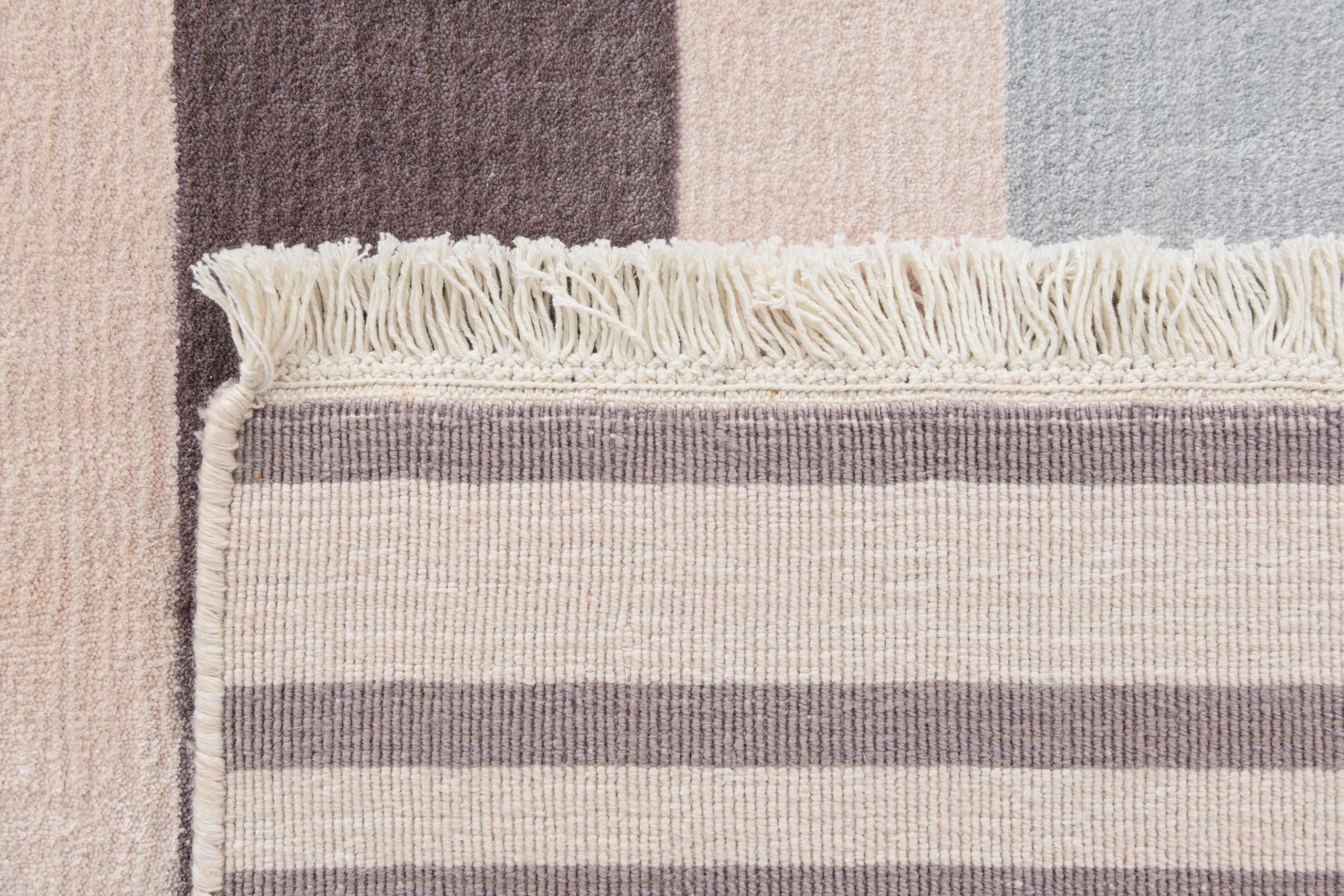 4' 11 x 6' 7 Hand Knotted Darya Wool Rug