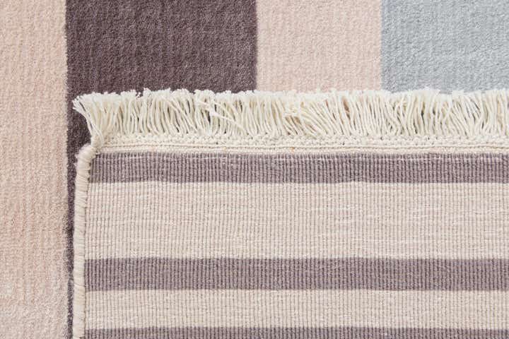 4' 11 x 6' 7 Hand Knotted Darya Wool Rug