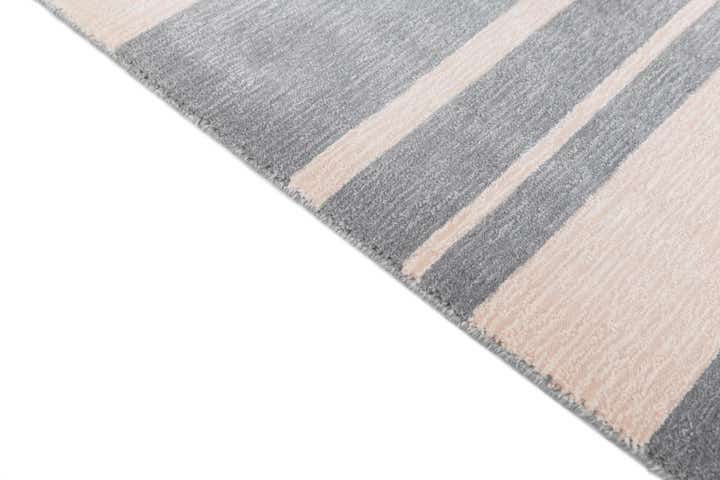 4' 9 x 6' 8 Hand Knotted Darya Wool Rug