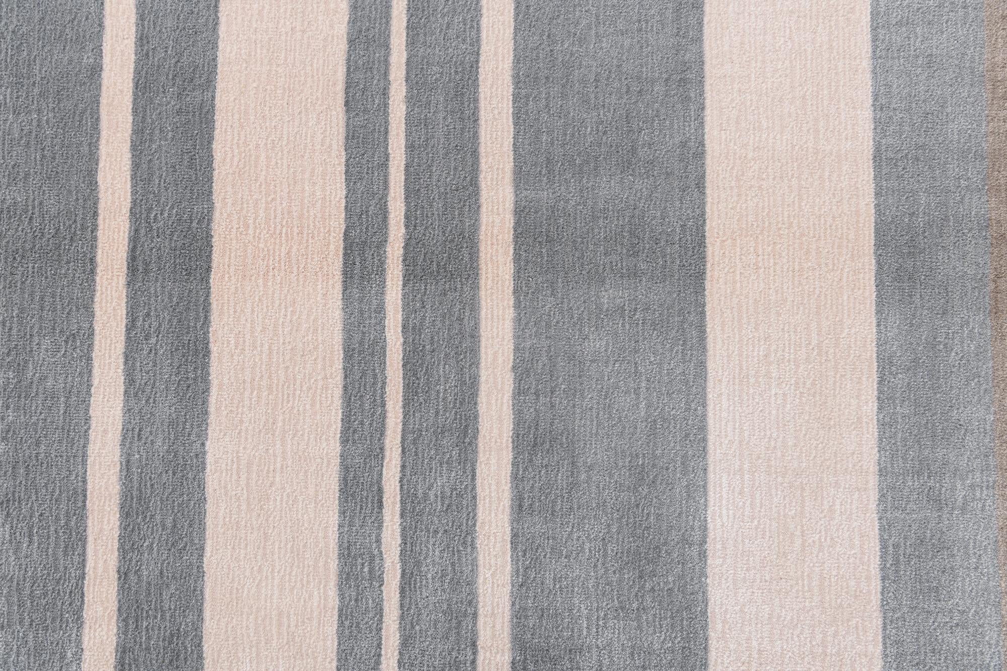 4' 9 x 6' 8 Hand Knotted Darya Wool Rug