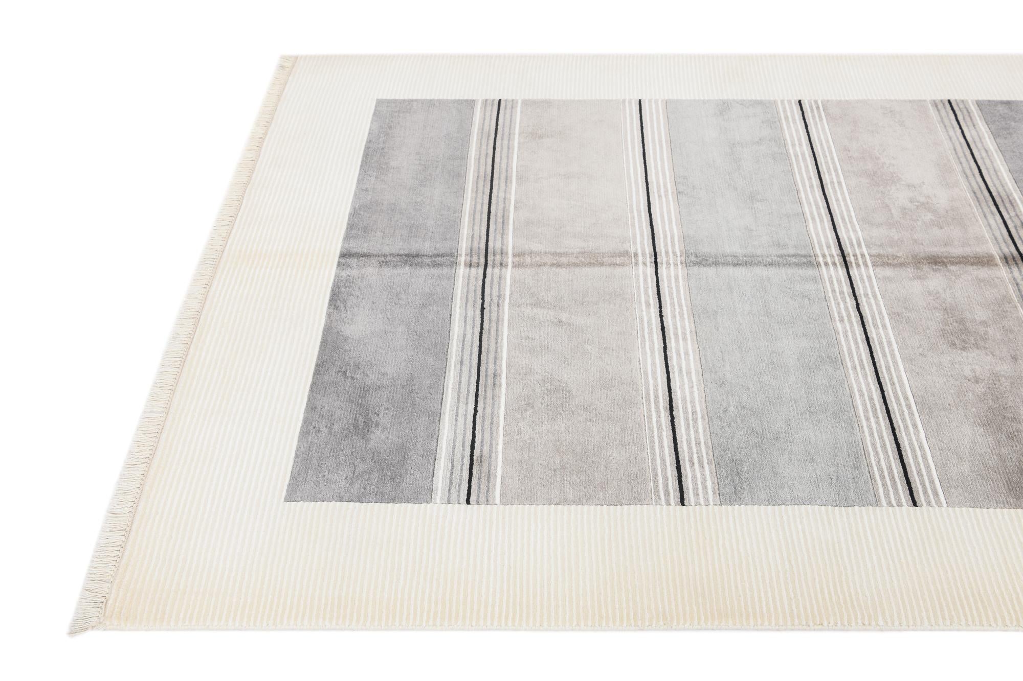 4' 11 x 6' 8 Hand Knotted Darya Wool Rug