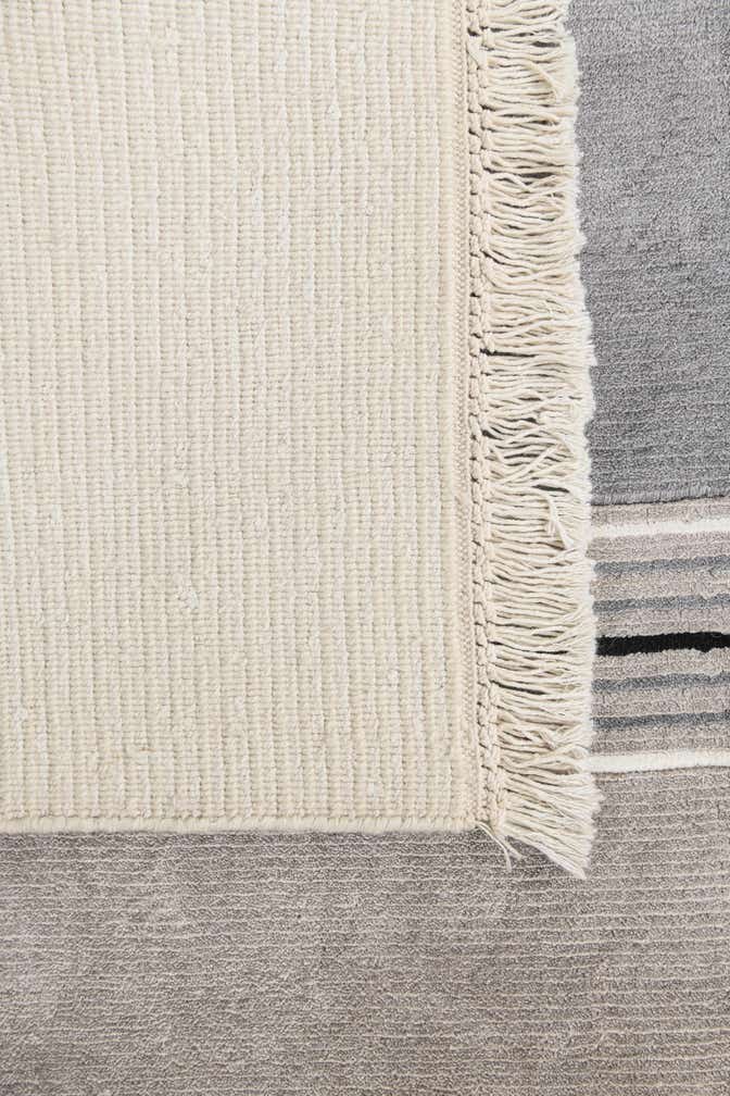 4' 11 x 6' 8 Hand Knotted Darya Wool Rug