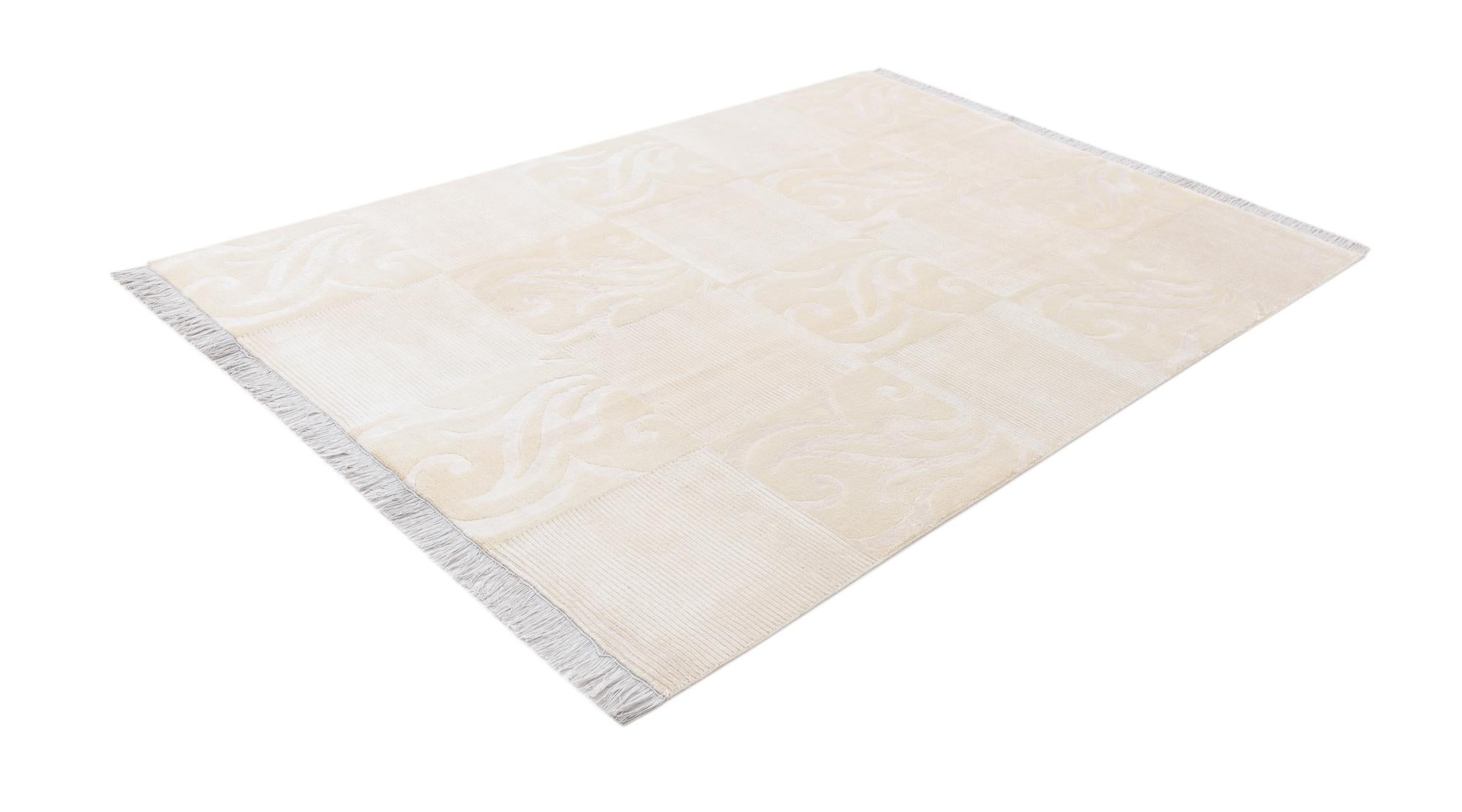 5' 8 x 8' Hand Knotted Darya Wool Rug