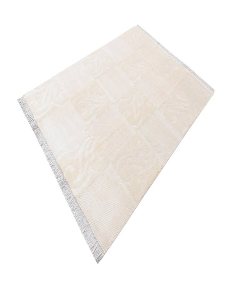 Detail image of 5' 8 x 8'  Hand Knotted Darya Wool Rug