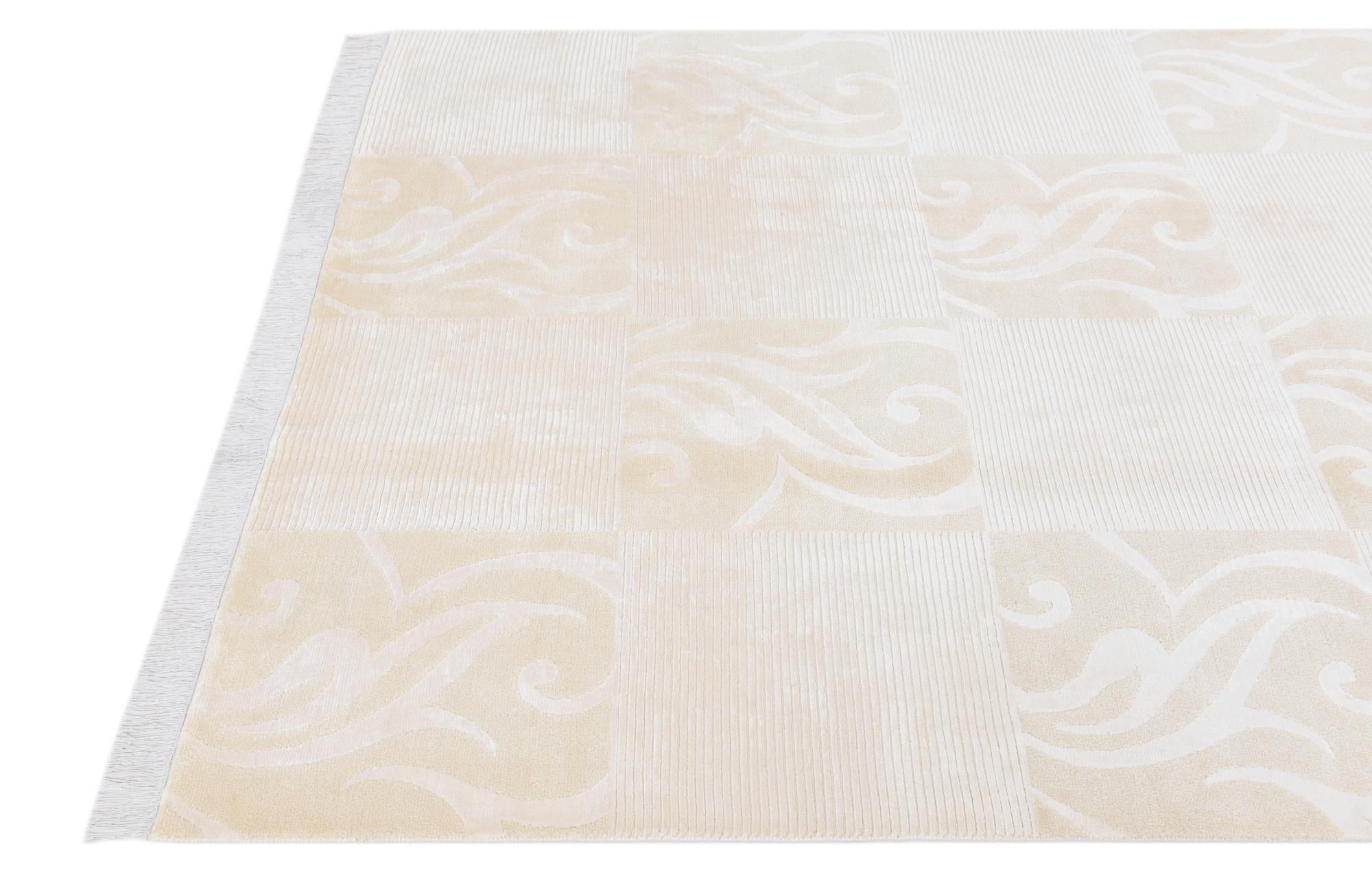 5' 8 x 8' Hand Knotted Darya Wool Rug
