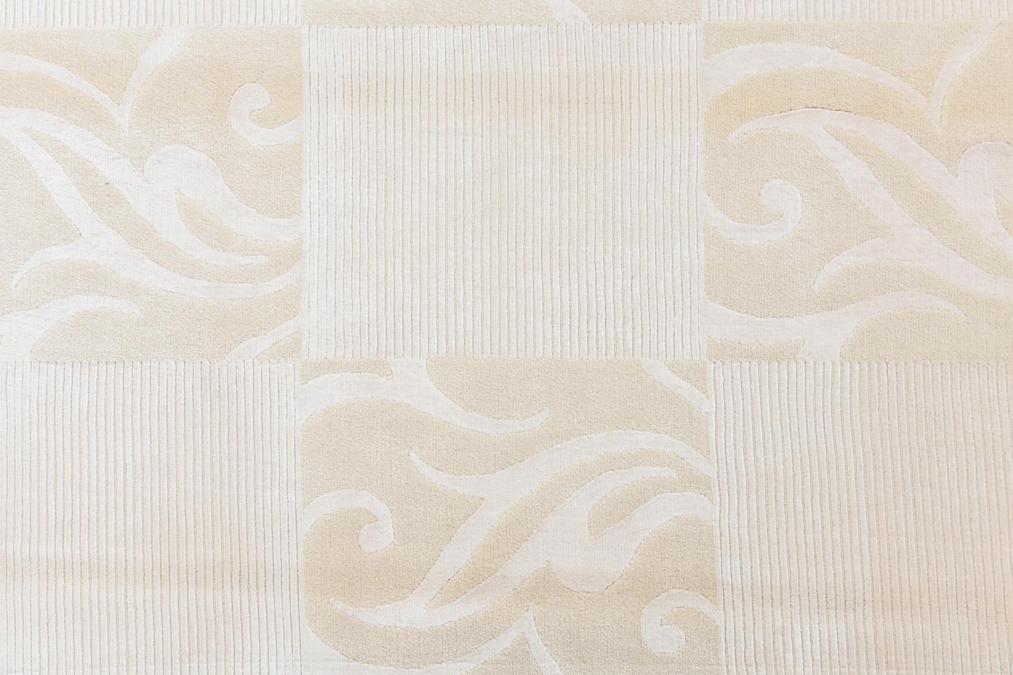 5' 8 x 8' Hand Knotted Darya Wool Rug