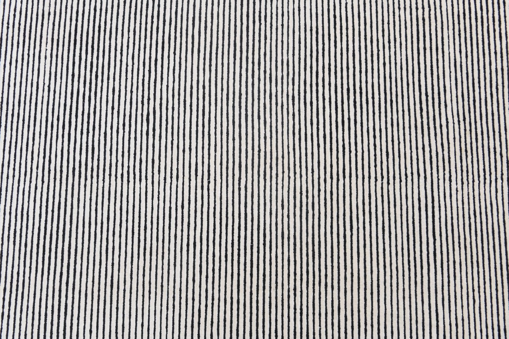 5' 9 x 7' 10 Hand Knotted Darya Wool Rug