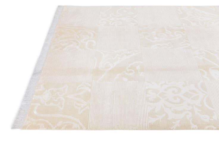 Detail image of 5' 9 x 7' 11 Hand Knotted Darya Wool Rug