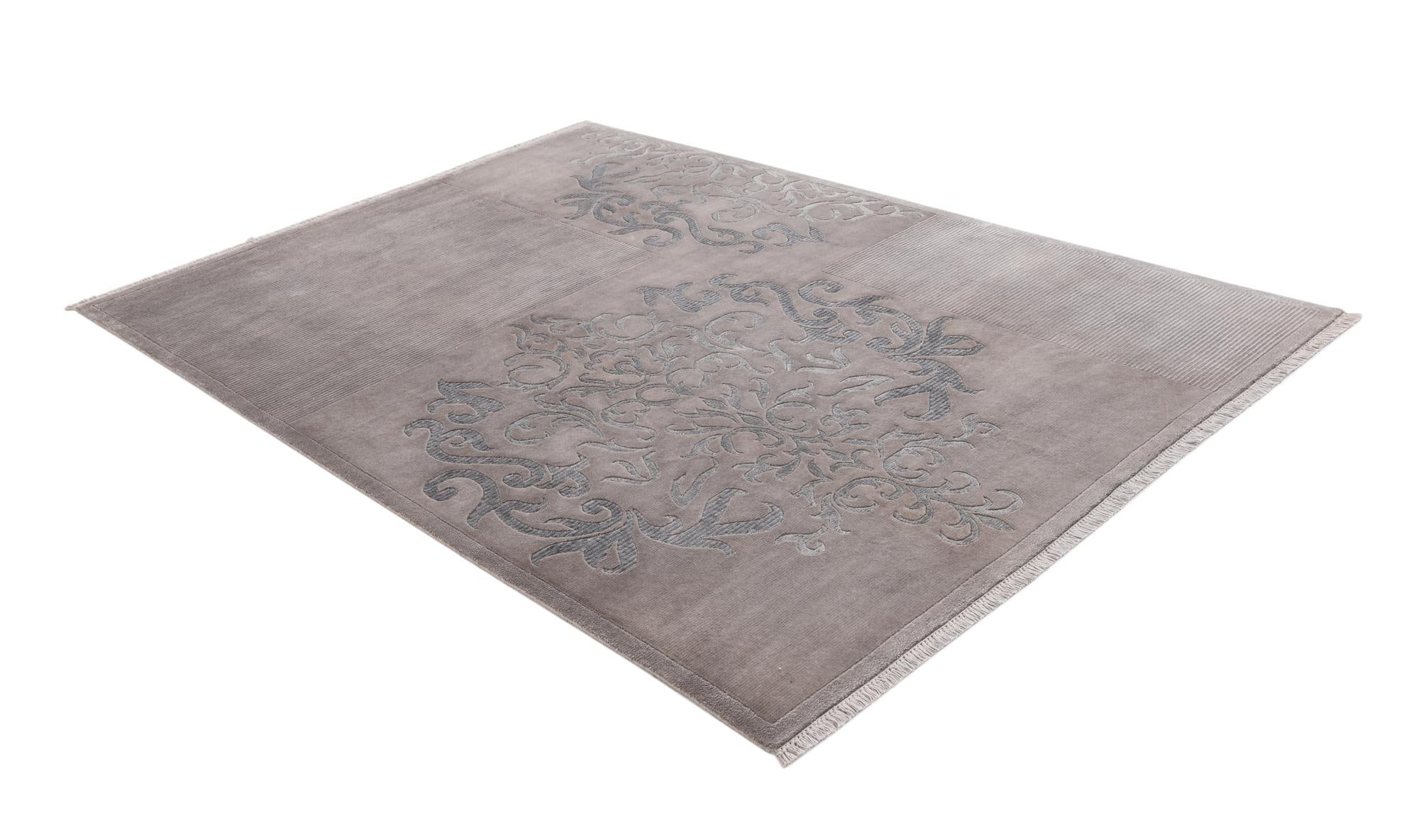 5' 5 x 7' 8 Hand Knotted Darya Wool Rug
