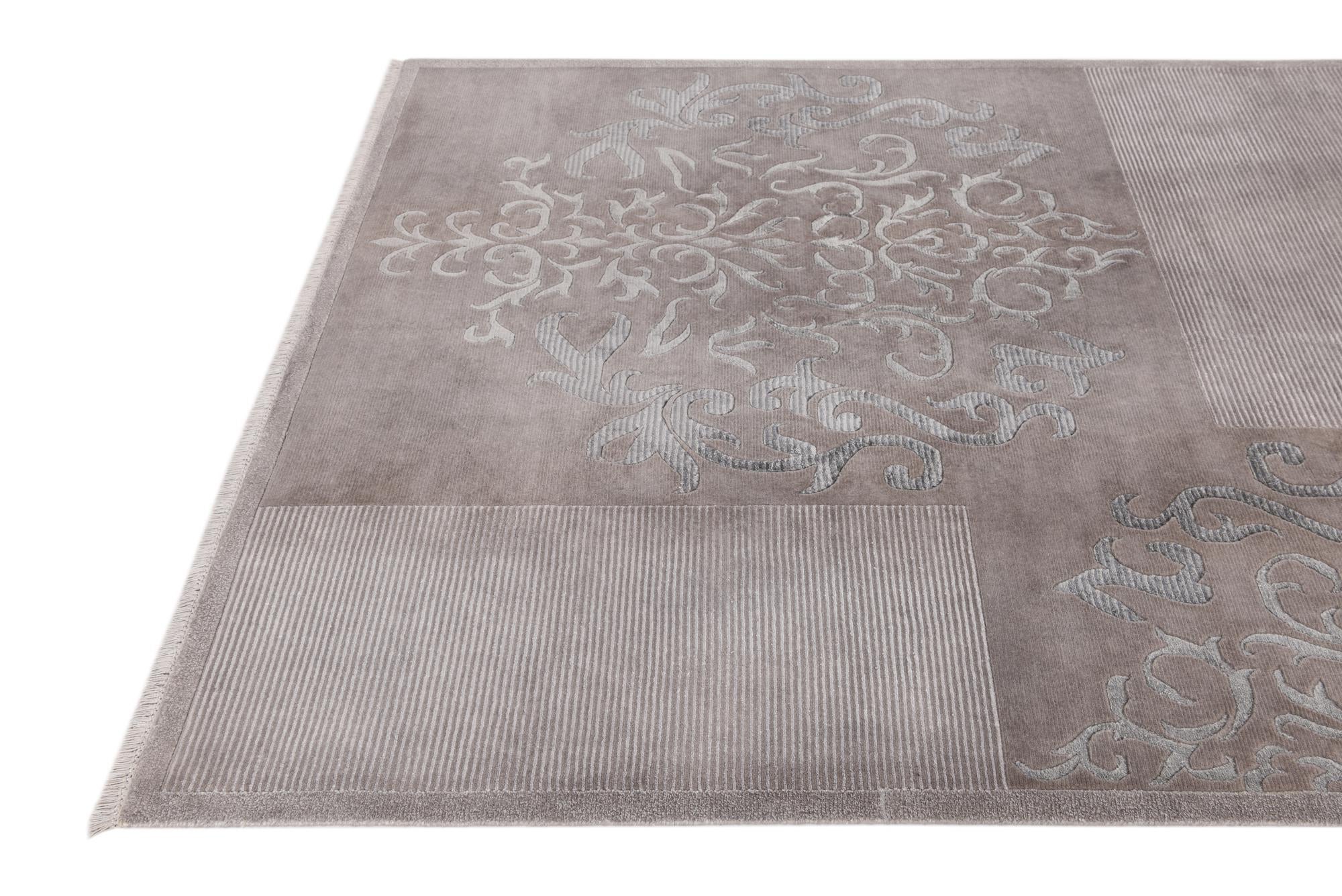 5' 5 x 7' 8 Hand Knotted Darya Wool Rug